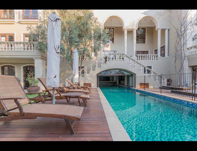 5 BEDROOM HOUSE FOR SALE IN DAINFERN VALLEY ESTATE